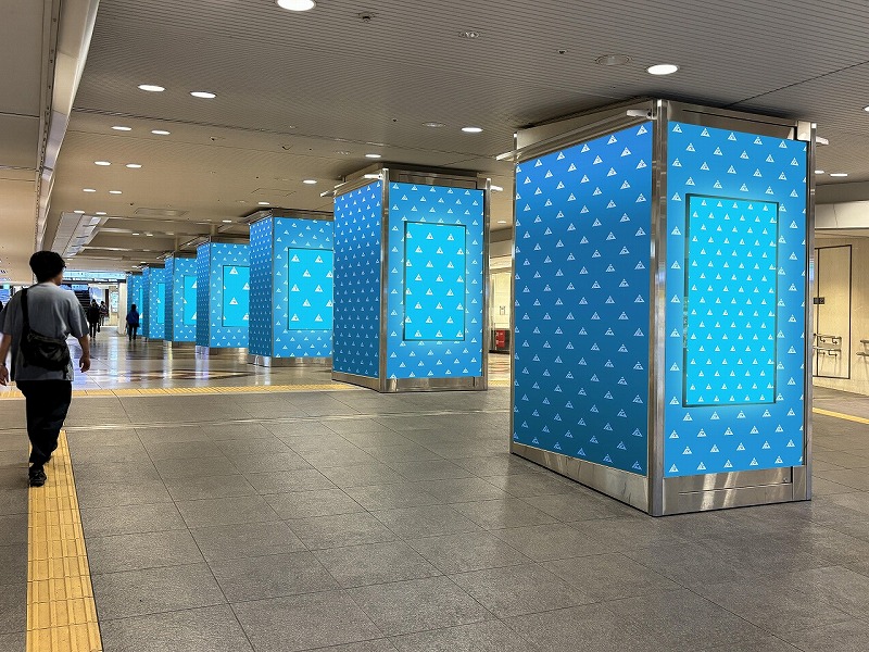 JR 大阪駅中央地下通路デジタルシートセット（デジタルフルジャック）